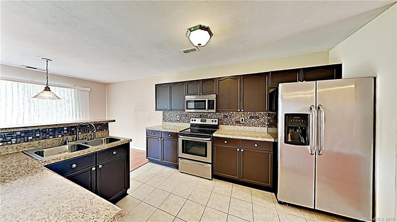 6502 Biden Ct, Charlotte, NC 28212