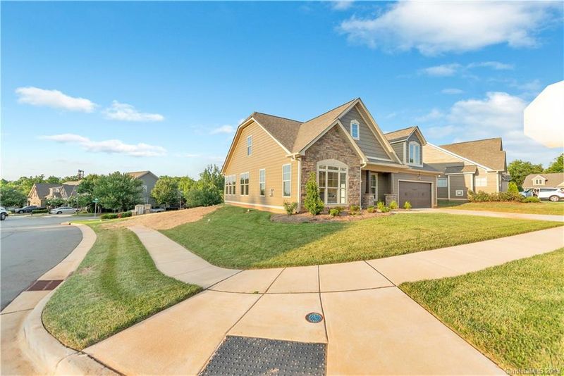 3101 Glacier Ct, Gastonia, NC 28056