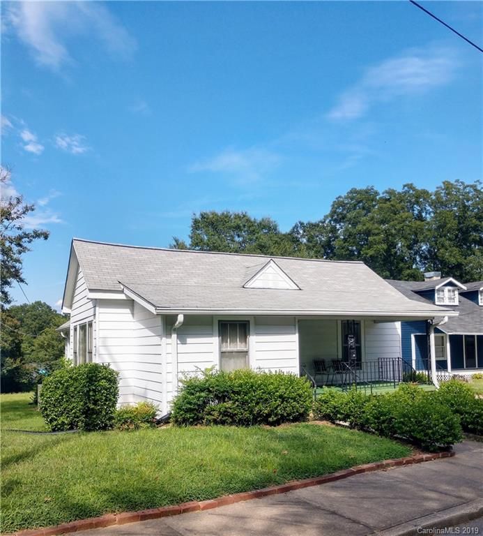 296 Vance Dr, Concord, NC 28025