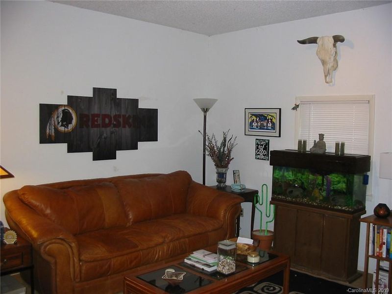 29 7th St, York, SC 29745