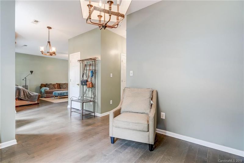 2725 Bathgate Ln, Matthews, NC 28105