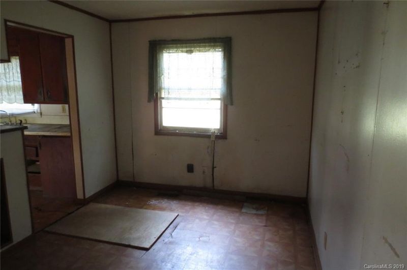 924 N Ransom St, Gastonia, NC 28052