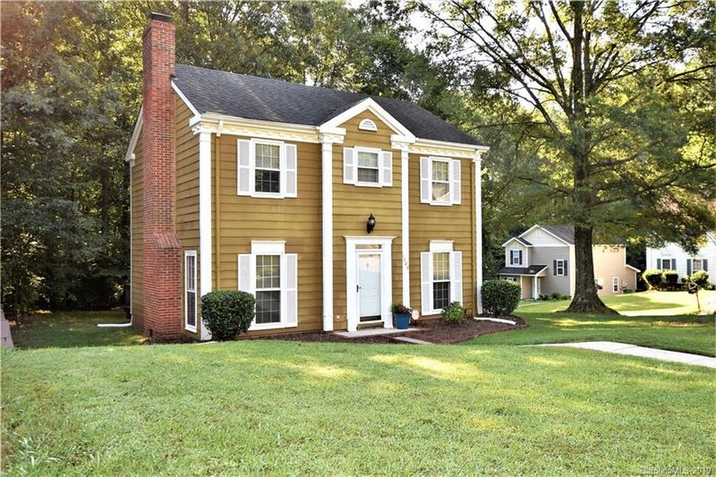 7200 Canyon Dr, Charlotte, NC 28262