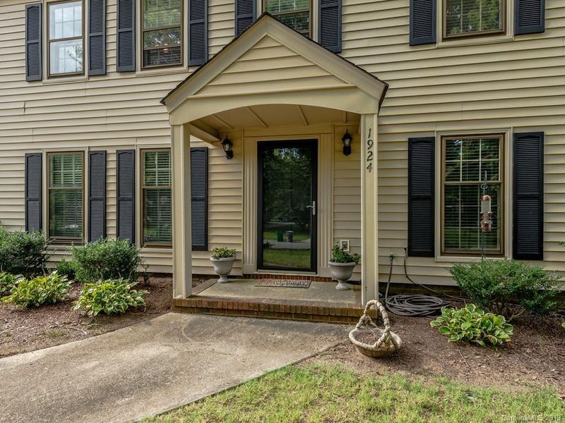 1924 Lawton Bluff Rd, Charlotte, NC 28226