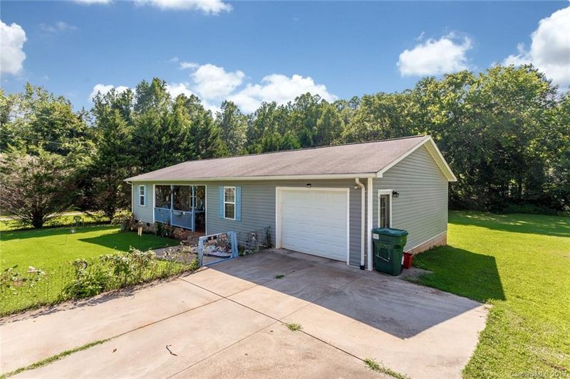 1938 Todd St, Newton, NC 28658