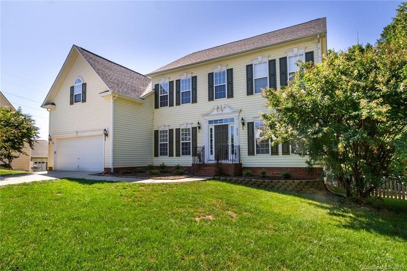 2338 Smith Cove Rd, Denver, NC 28037