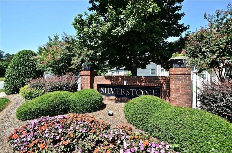 1506 Rumstone Ln, Charlotte, NC 28262