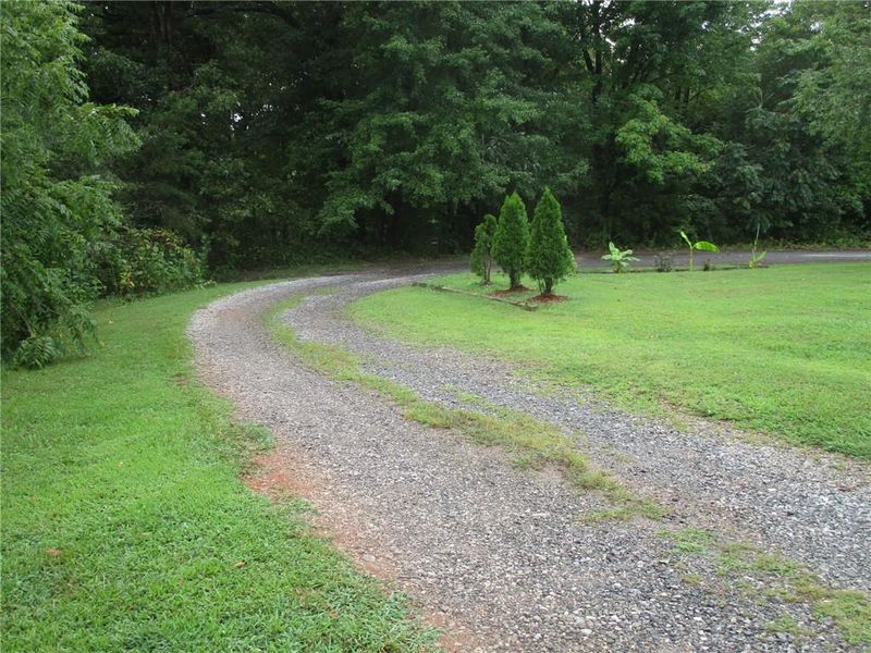 4686 Bonji Dr #B, Conover, NC 28613
