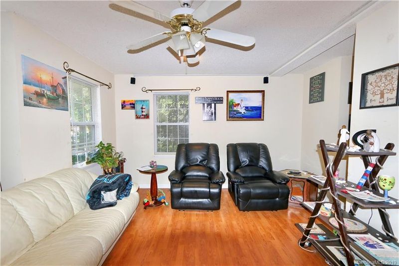 7822 Sarah Dr, Denver, NC 28037