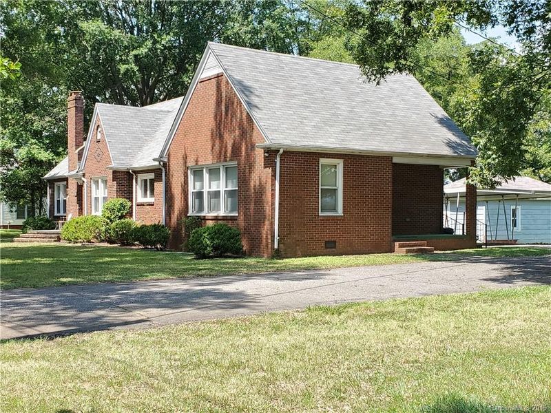 3524 Main St, Claremont, NC 28610