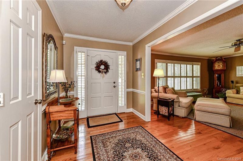 3824 Chevington Rd, Charlotte, NC 28226