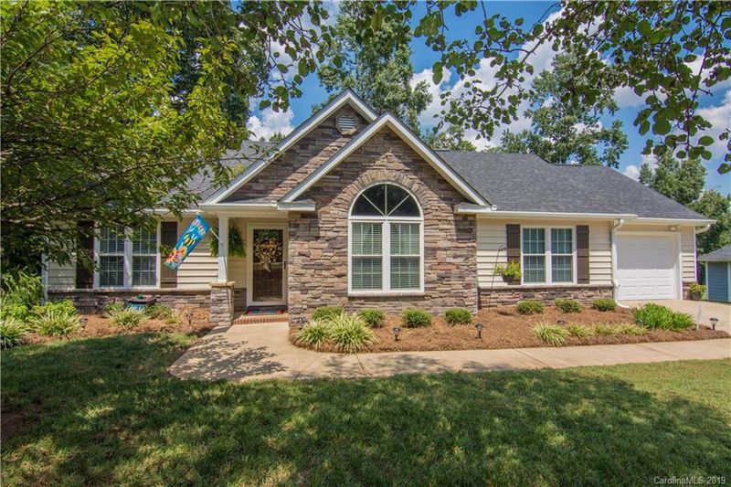 121 Weeping Willow Way #67, Gastonia, NC 28052