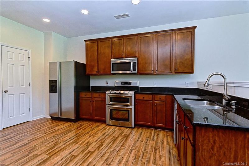 11009 Blue Stream Ln, Indian Trail, NC 28079