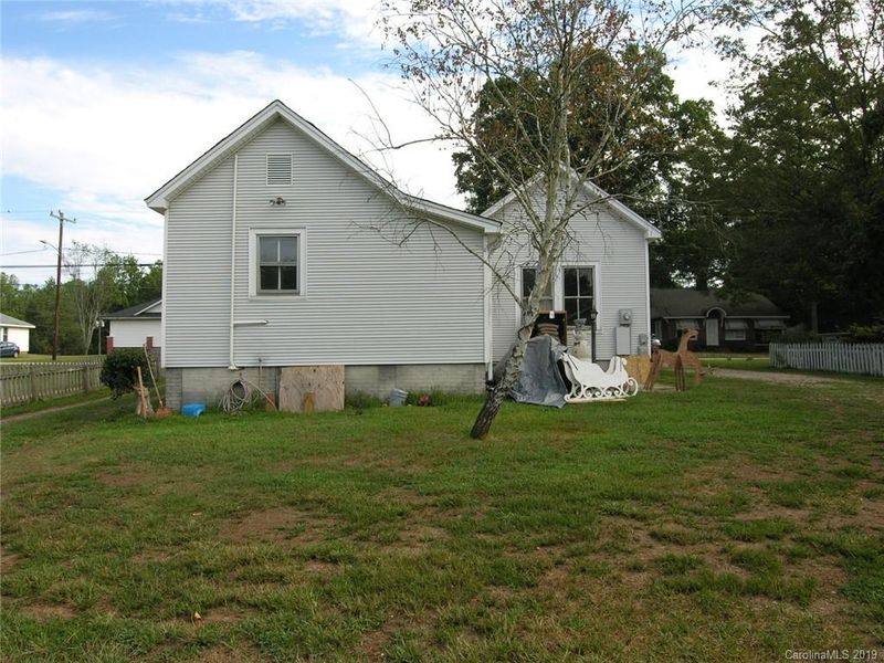 305 Locust St, Kannapolis, NC 28081