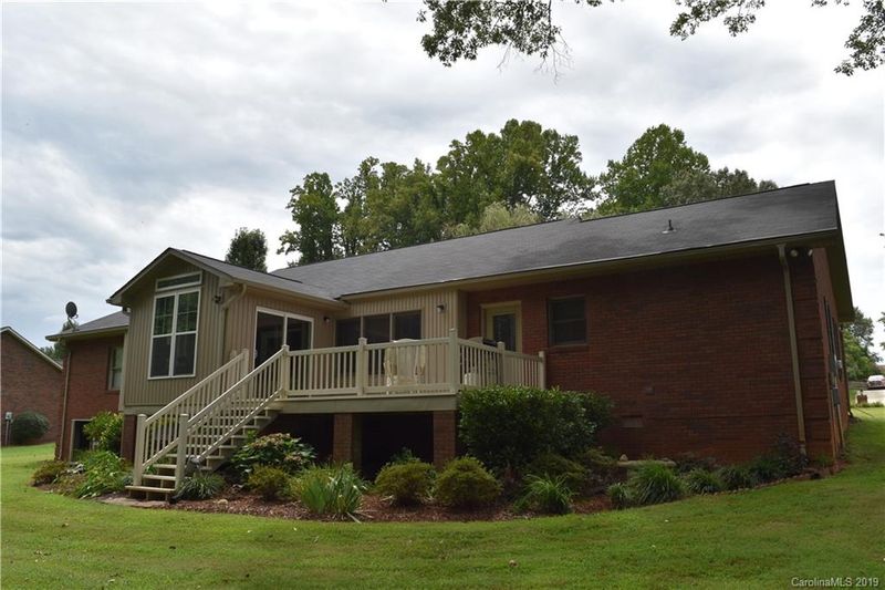 154 Dobbs Dr, Statesville, NC 28625