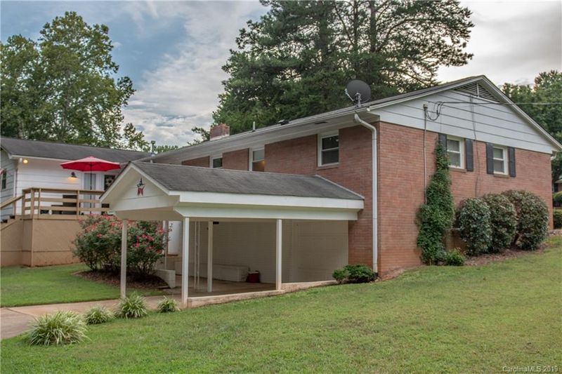 540 Downey Pl, Gastonia, NC 28054