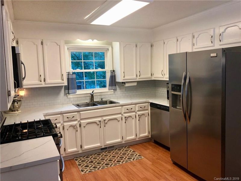 213 Briar Creek Rd, Gastonia, NC 28056
