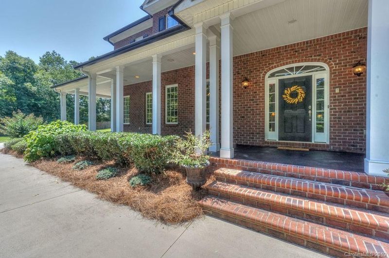 8733 Hagers Ferry Rd, Denver, NC 28037