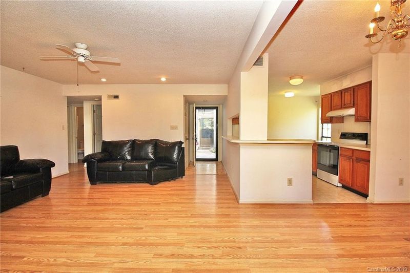 4623 Hamory Dr, Charlotte, NC 28212