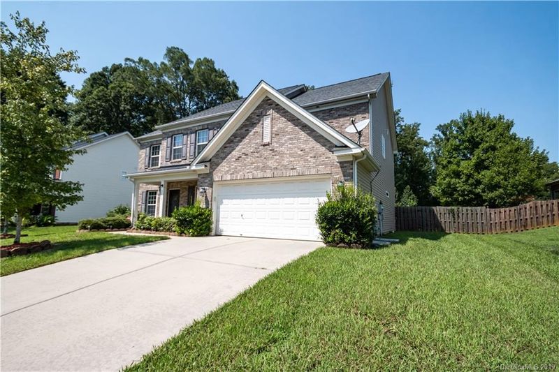2019 Pin Hook Rd, Charlotte, NC 28215