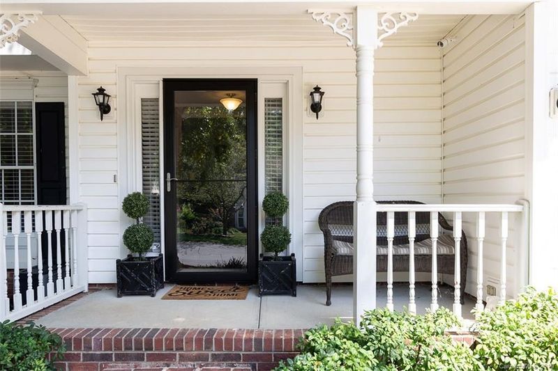 8914 Mccartney Way, Charlotte, NC 28216