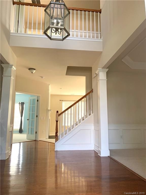 2423 Red Birch Dr, Charlotte, NC 28262