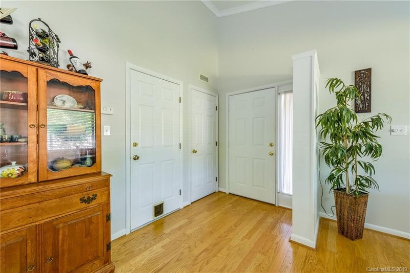 7603 Woods Ln, Cornelius, NC 28031