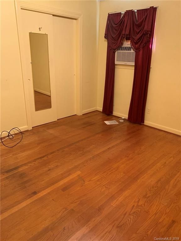 830 2nd St, Hickory, NC 28602