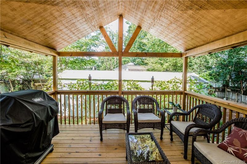 7357 Morris Pond Dr, Charlotte, NC 28227