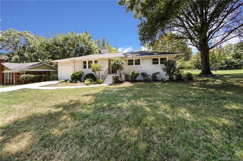 624 Seneca Pl, Charlotte, NC 28210