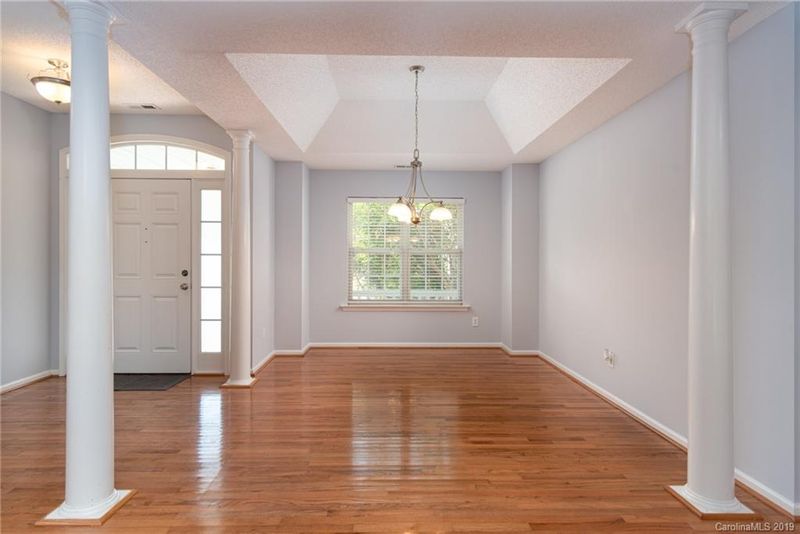 4020 River Falls Dr, Lowell, NC 28098