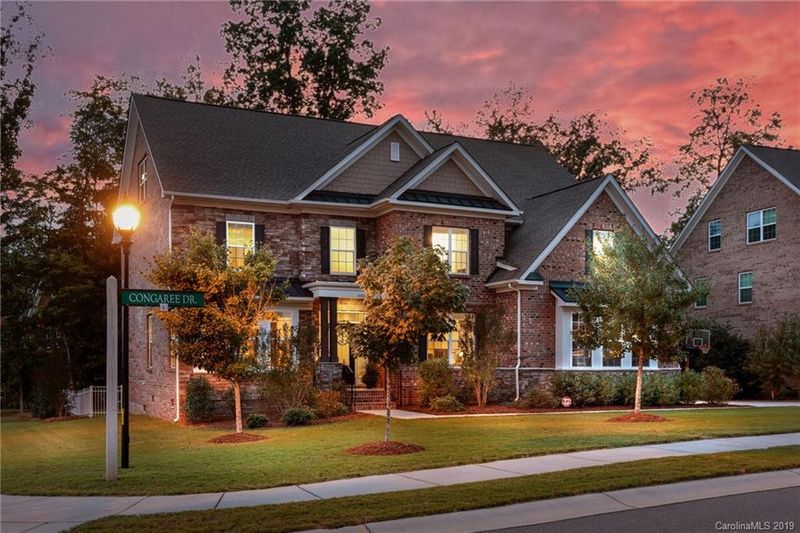 4808 Congaree Dr, Waxhaw, NC 28173
