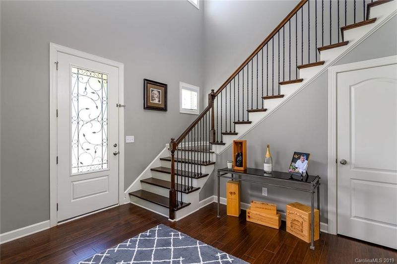 1125 Yarrow St, Matthews, NC 28104