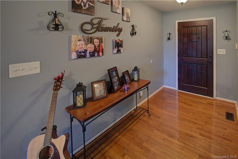 1256 Billess Ct, Lincolnton, NC 28092