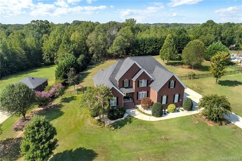 1358 Glenview Ln, Rock Hill, SC 29730