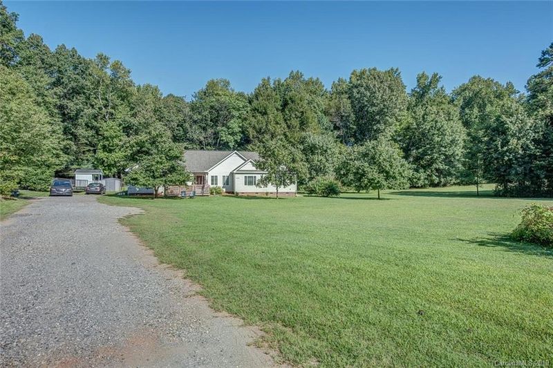 4084 Tucker Rd, Belmont, NC 28012