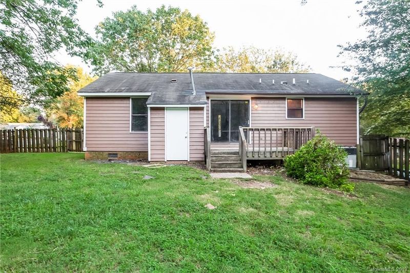 7908 Tiburon Cir, Charlotte, NC 28215
