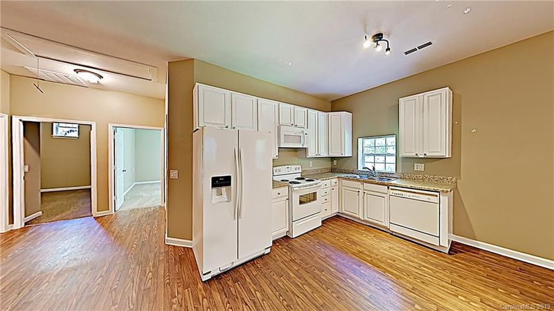 112 Suzuki Dr, Troutman, NC 28166