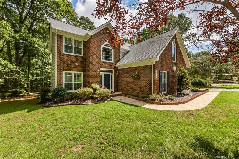 8908 Euston Ct, Mint Hill, NC 28227