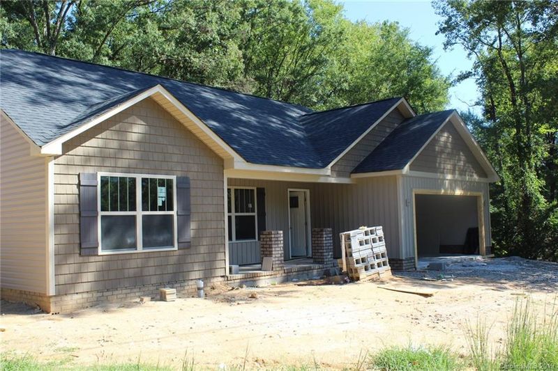 1505 Central Dr, Kannapolis, NC 28083