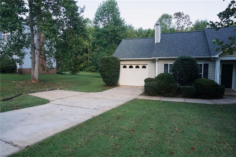 1643 6th St SE, Hickory, NC 28602