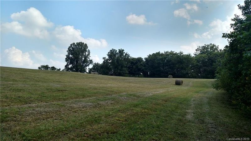 000 Williamsburg Rd, Olin, NC 28660