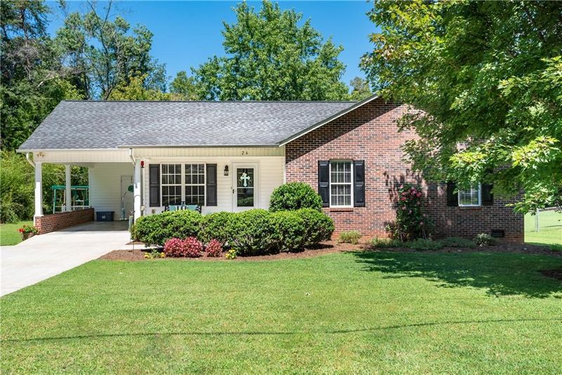 26 W I St, Newton, NC 28658