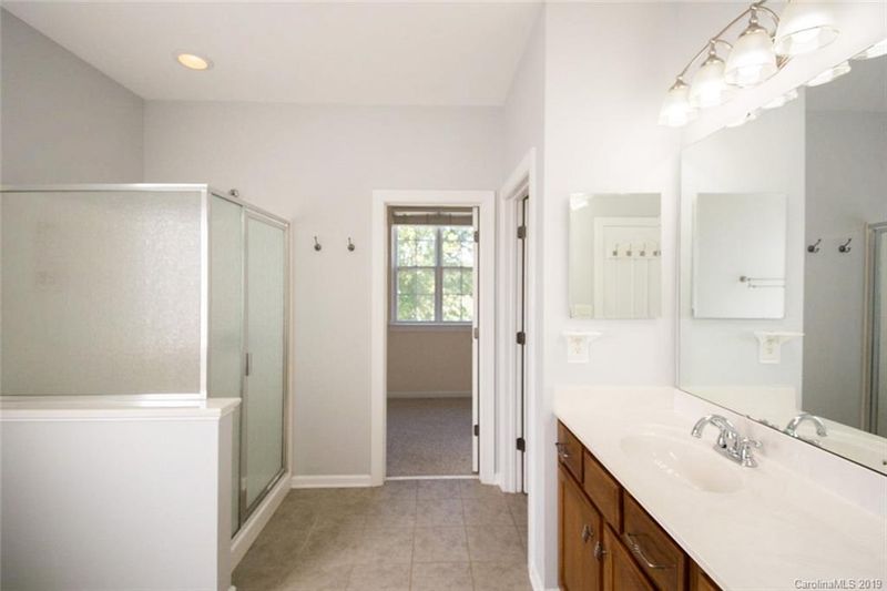 10423 Newbridge Rd, Charlotte, NC 28278