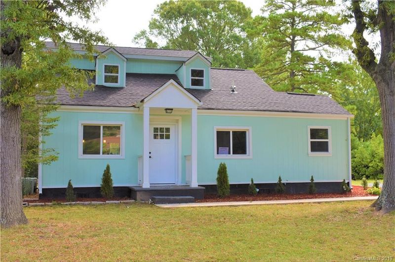 1124 Laurel Ln, Gastonia, NC 28054