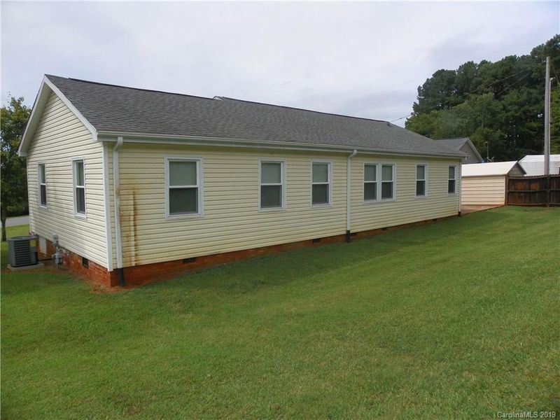 106 Rainbow St, Concord, NC 28025