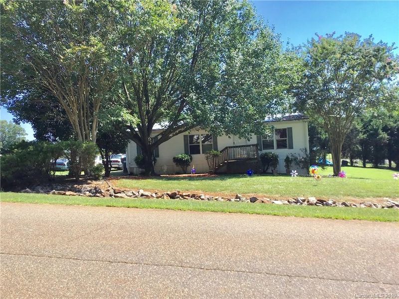 175 Trailway Dr, Statesville, NC 28625