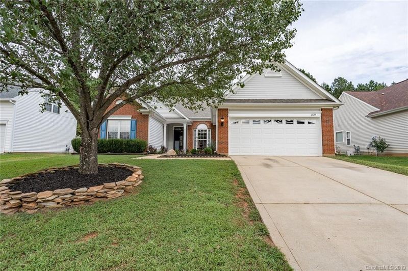 6829 Babbling Brook Ln, Concord, NC 28025
