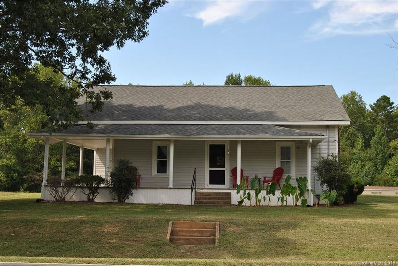 137 Alexis Lucia Rd, Alexis, NC 28006