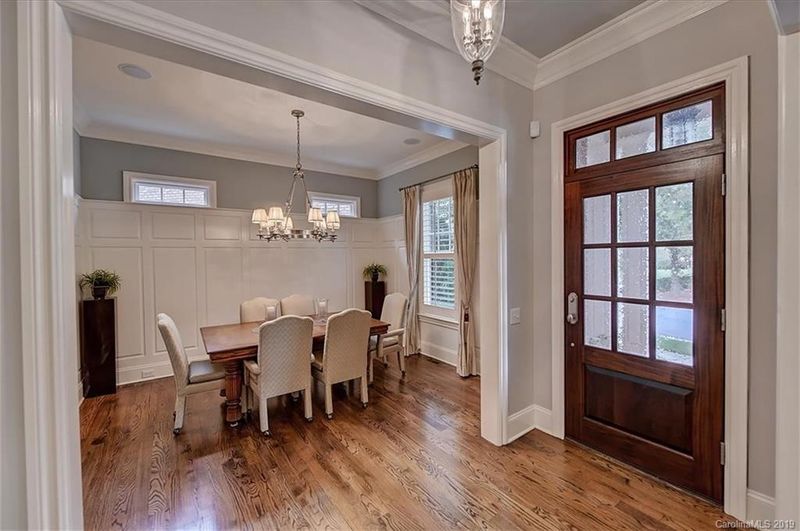 6719 Conservatory Ln, Charlotte, NC 28210